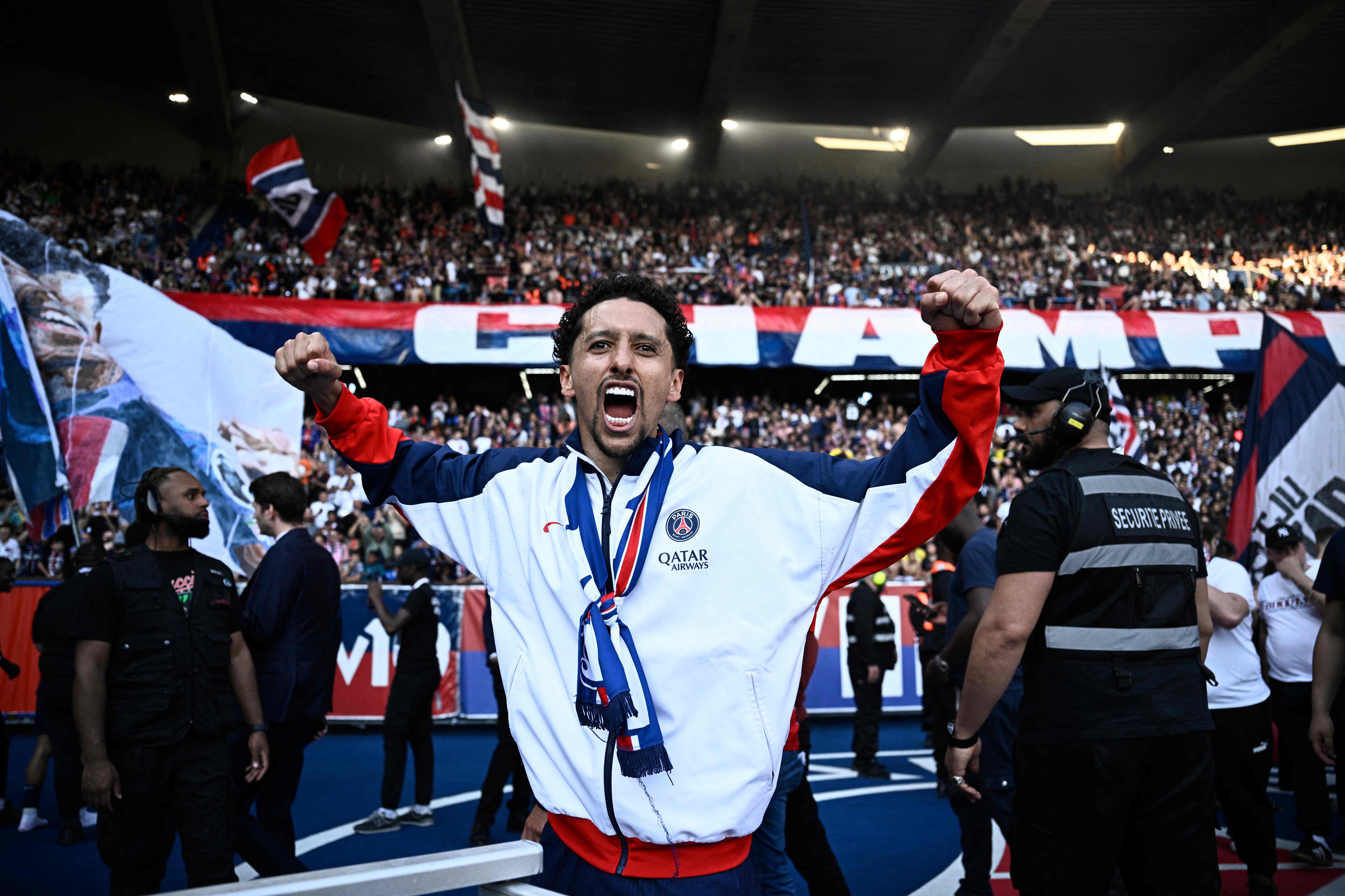 巴黎圣日耳曼核心球员被曝转会传闻,引球迷热议,进行认为发表浏览.