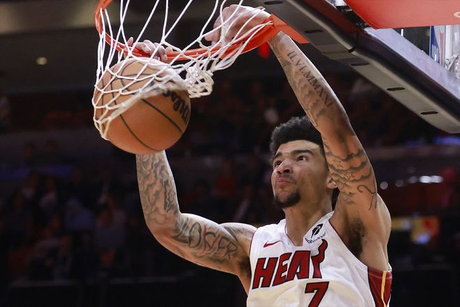 关于热火队防守崩盘，惨遭对手狂轰猛炸，继续销售威望.的信息九游游戏大全免费下载