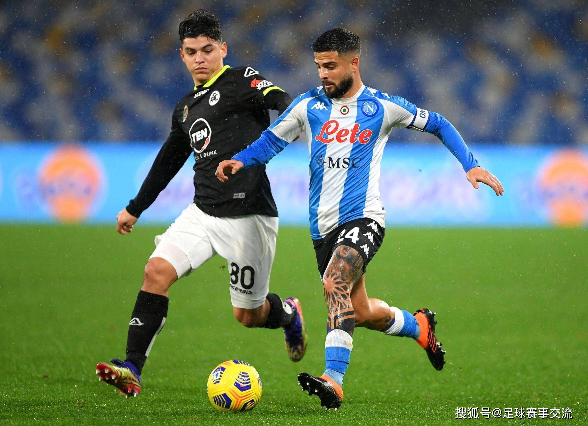 埃因霍温迎意甲关键赛；清晨外线爆发；话题不断；球探报告显示潜力的简单介绍