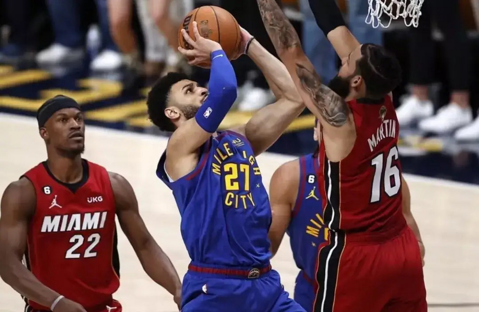 集结日体能课后，波士顿凯尔特人防线松动备战亚冠，信心回归，身体对抗强度拉满的简单介绍九游BT版游戏大全